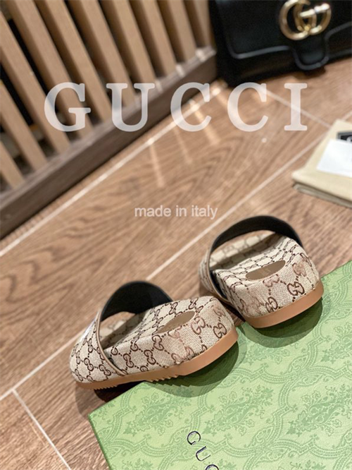Gocci Slipper