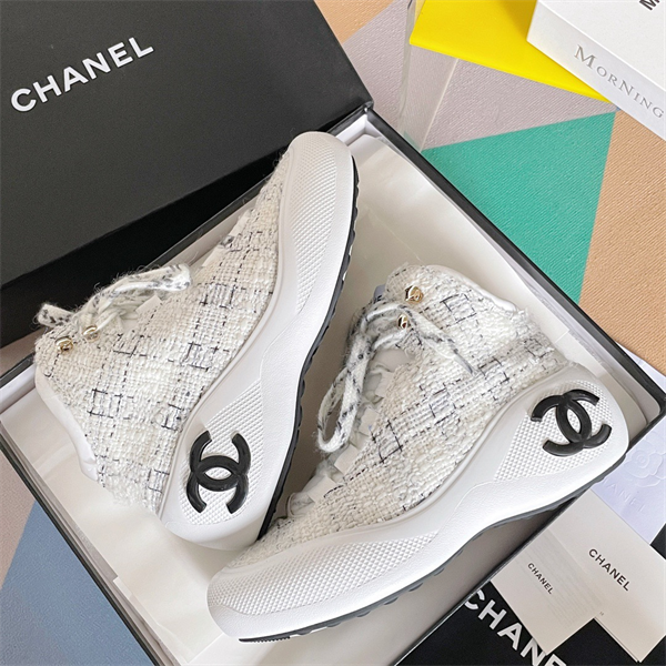 CHANEL 12