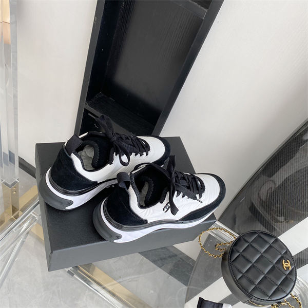 Chanal Sneakers