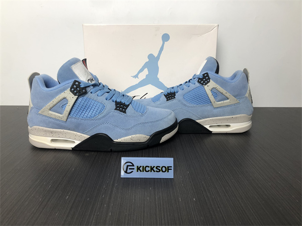 Jordan 4 Retro University Blue CT8527-400