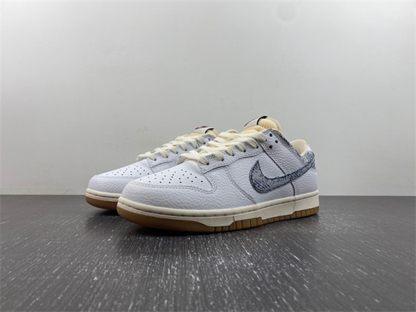 Nike Dunk Low「Washed Denim」