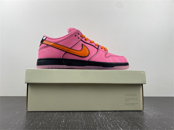 The Powerpuff Girls x Nike SB Dunk Low “Blossom”