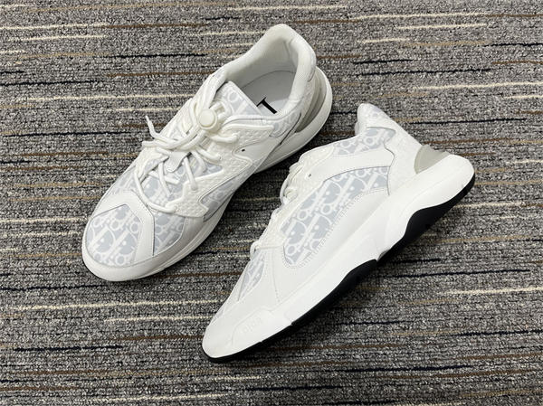 Dior Sneaker 009