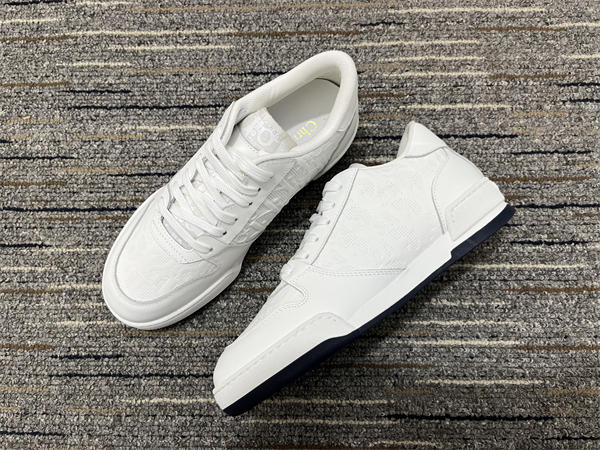 Dior Sneaker 013