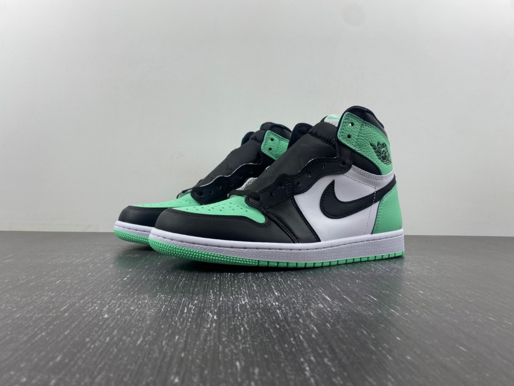 Air Jordan 1 High OG “Green Glow”DZ5485-130