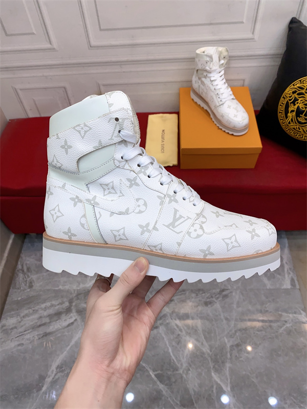 LV x Nike Sneaker