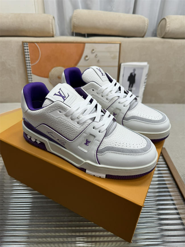 Lv Trainer Sneaker 19