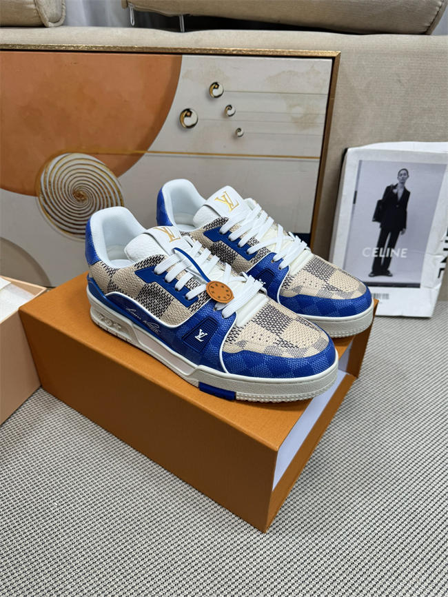 Lv Trainer Sneaker 28