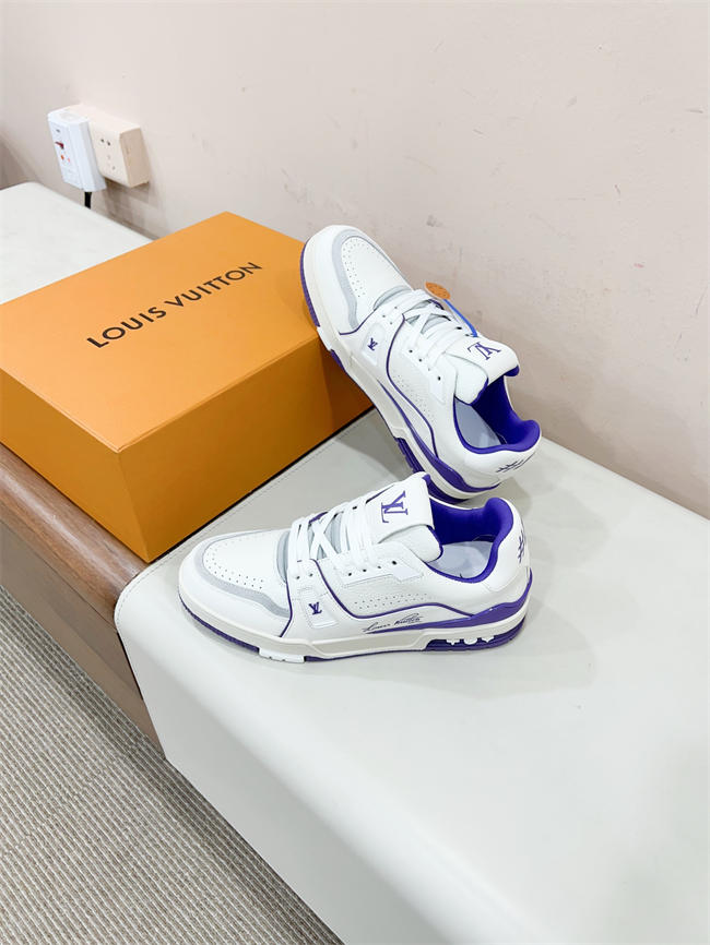 Lv Trainer Sneaker 43