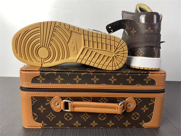 OFF-WHITE x Air Jordan 1 LV