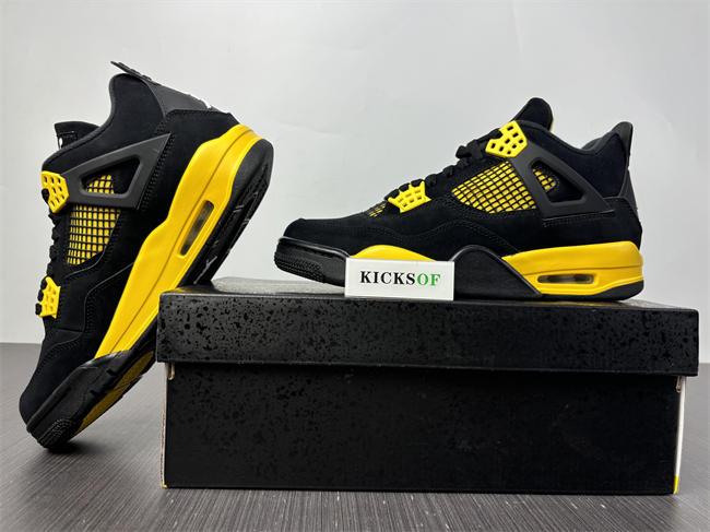 Jordan 4 Retro Thunder DH6927-017