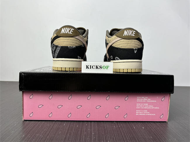 Nike SB Dunk Low Travis Scott CT5053-001