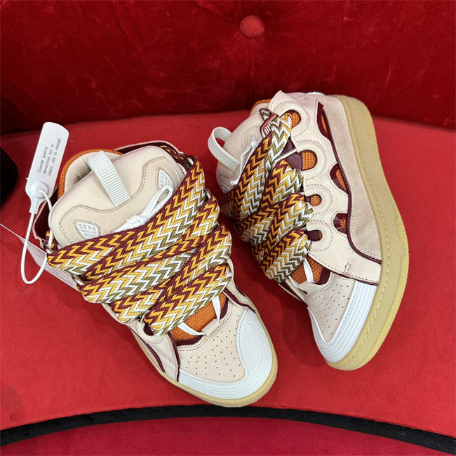 Lanvon Curb Sneaker 32