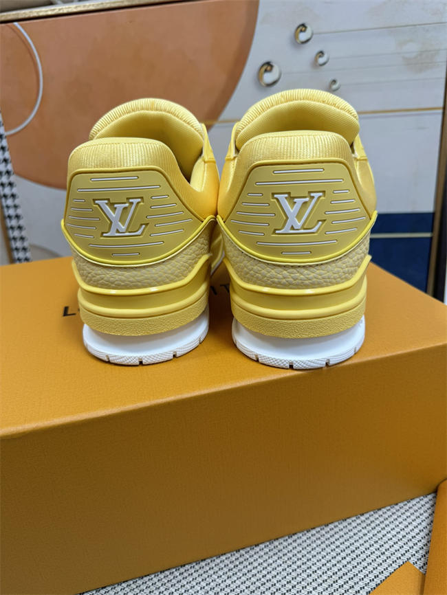 Lv Trainer Sneaker