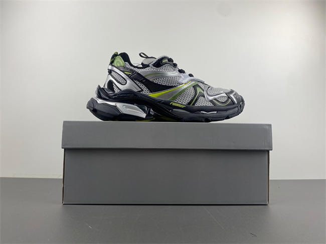 Balenciaga 779066-W3RBXP-2315