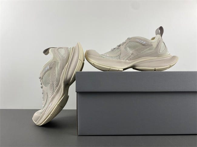 BALENCIAGA 793944 WFLGY 2000