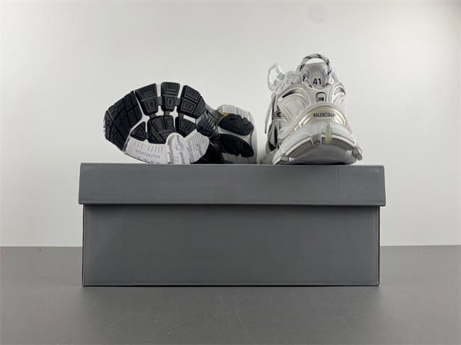 Balenciaga 772774 WRUNG 9010