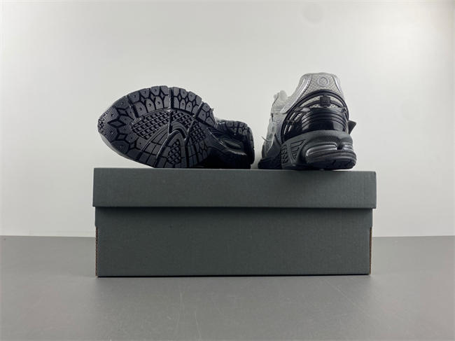 New Balance Silver gray black U1906AAF