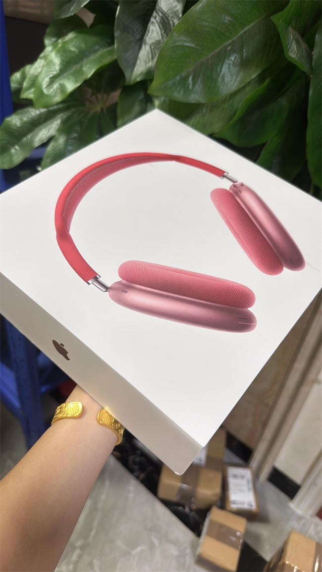 AirPods Max Pink