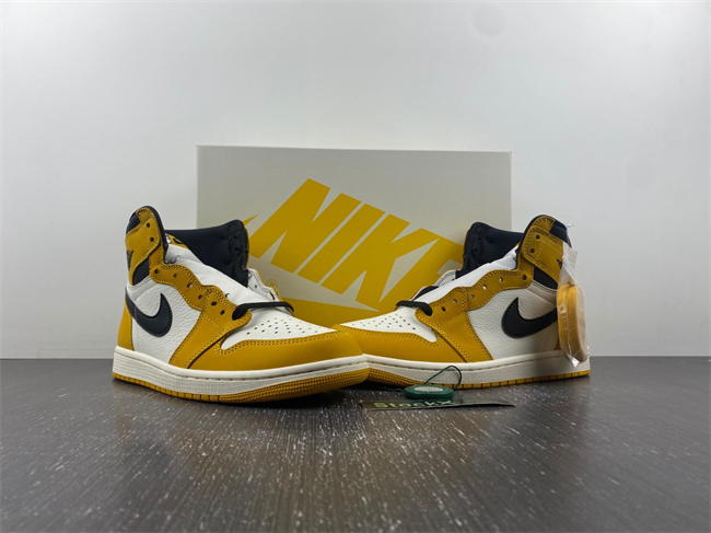 Air Jordan 1 High OG “Yellow Ochre” DZ5485-701