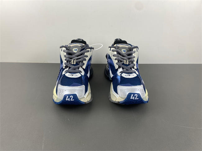 Balenciaga 772774 WRUNG 2410