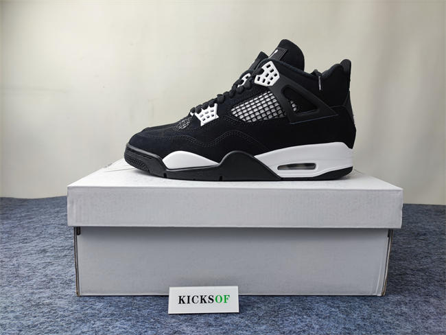 Air Jordan 4 Retro White Thunder FQ8138-001