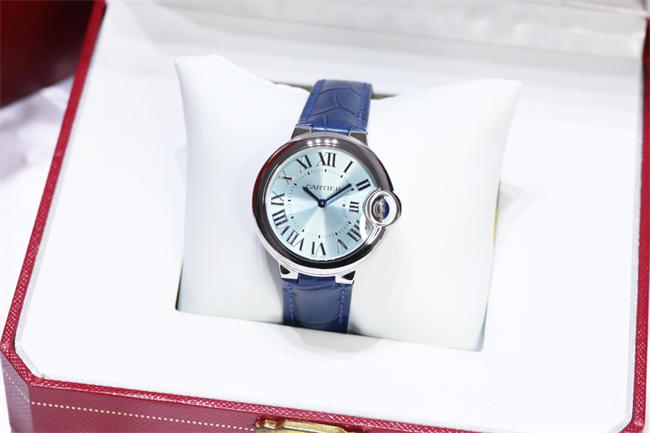 CARTIER 3K Blue Balloon 28mm Quartz 01