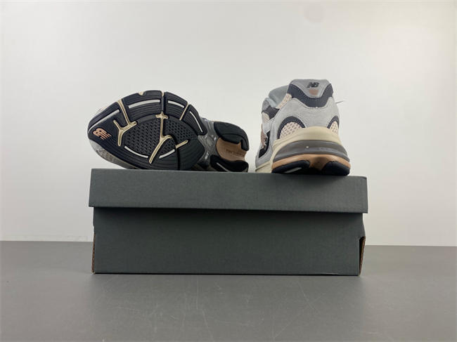 new balance NB  M2010GRY