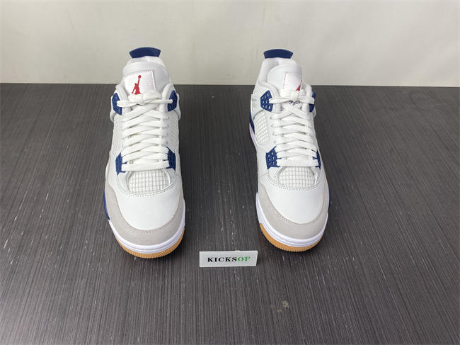 Nike SB x Air Jordan 4 “Navy”  DR5415-100