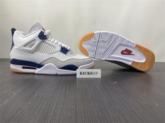 Nike SB x Air Jordan 4 “Navy”  DR5415-100