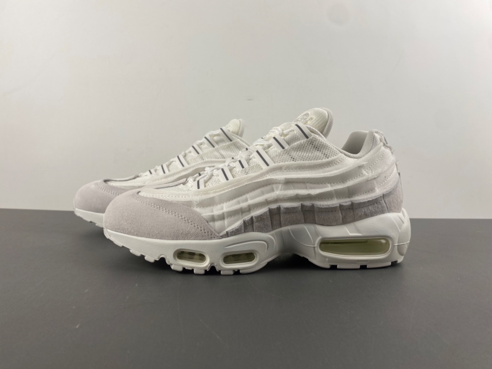 Comme des Garçons x Air Max 95 “White”