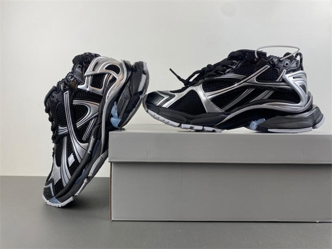 Balenciaga Runner