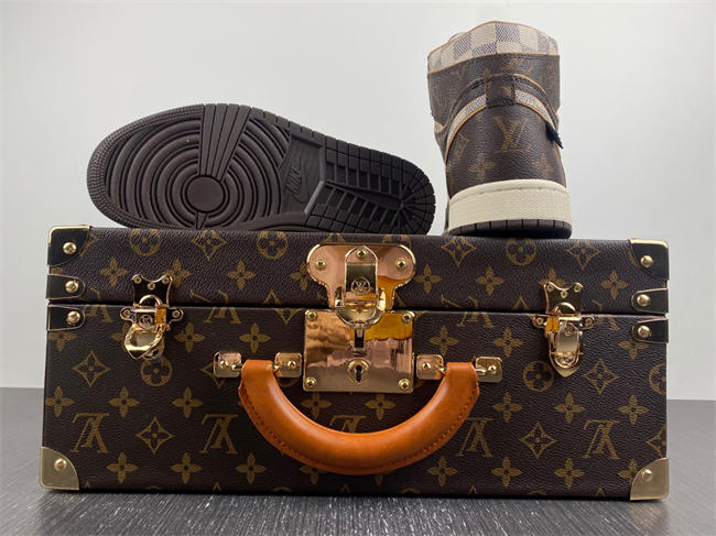 OFF-WHITE x Air Jordan 1